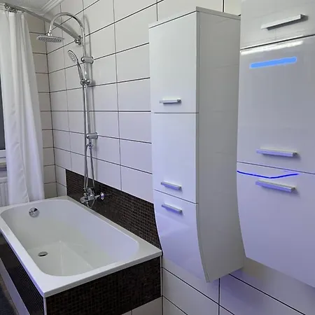 Apartment O&v